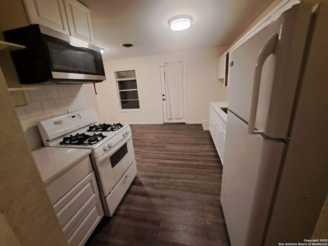 5502 Wales, San Antonio, TX 78223