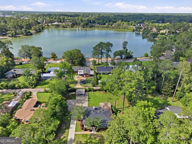 1009 Summit Drive, Albany, GA 31707