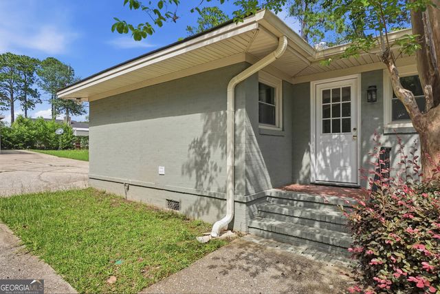1009 Summit Drive, Albany, GA 31707