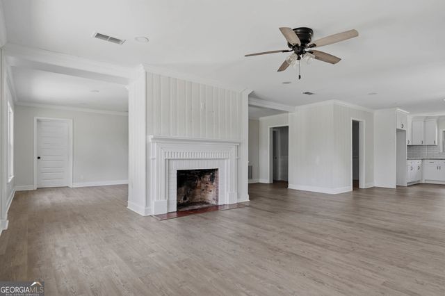 1009 Summit Drive, Albany, GA 31707