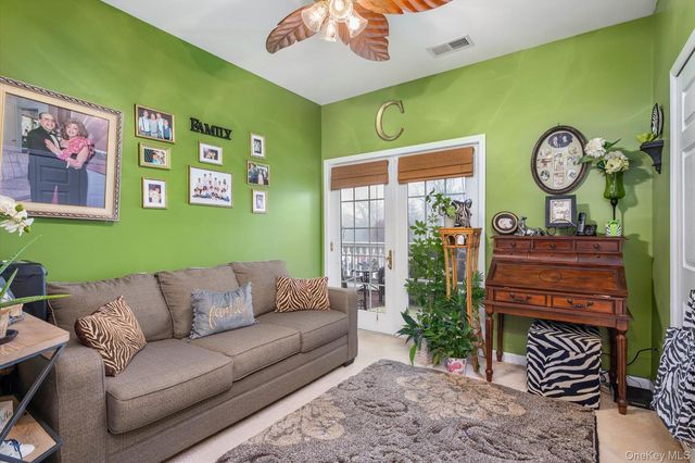 137 Francesca Way, Amityville, NY 11701