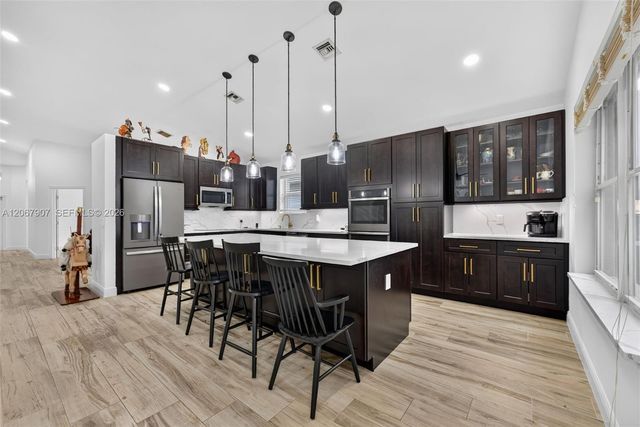 10471 S Utopia Circle S, Boynton Beach, FL 33437