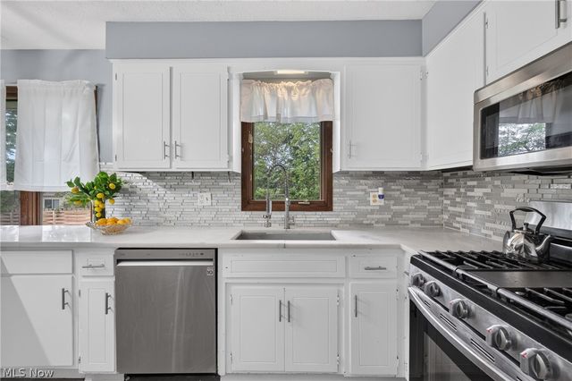 4865 Foxlair Trail, Richmond Heights, OH 44143