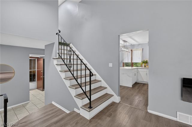 4865 Foxlair Trail, Richmond Heights, OH 44143