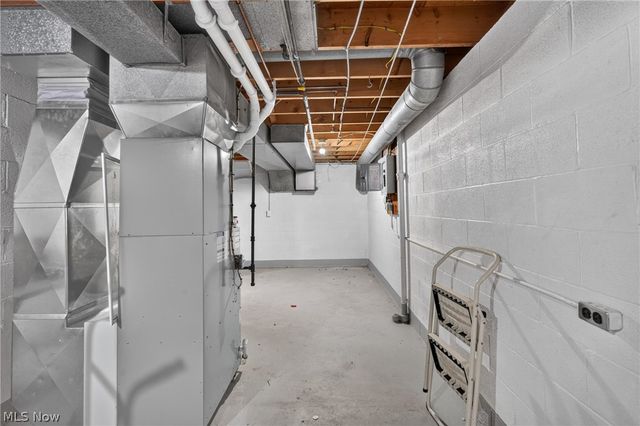 4865 Foxlair Trail, Richmond Heights, OH 44143