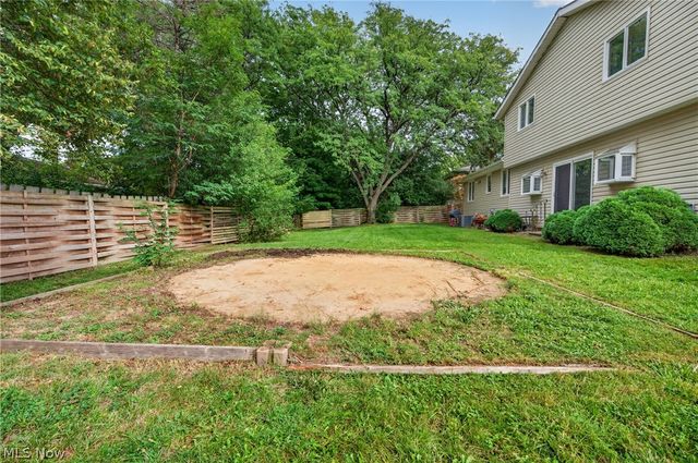 4865 Foxlair Trail, Richmond Heights, OH 44143