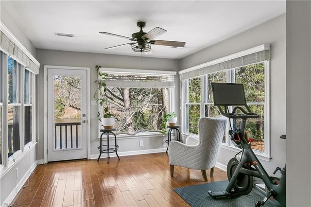 686 Todd TRL, Newport News, VA 23602