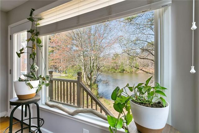 686 Todd TRL, Newport News, VA 23602