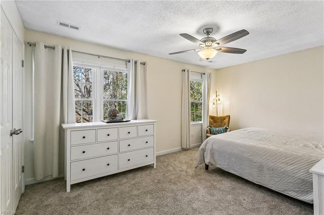 686 Todd TRL, Newport News, VA 23602