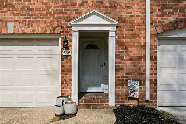 686 Todd TRL, Newport News, VA 23602