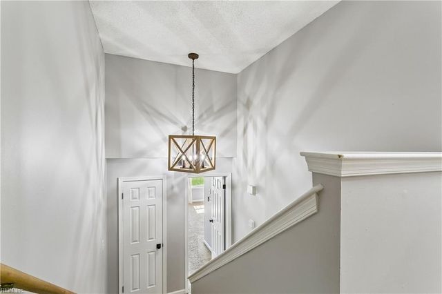 686 Todd TRL, Newport News, VA 23602