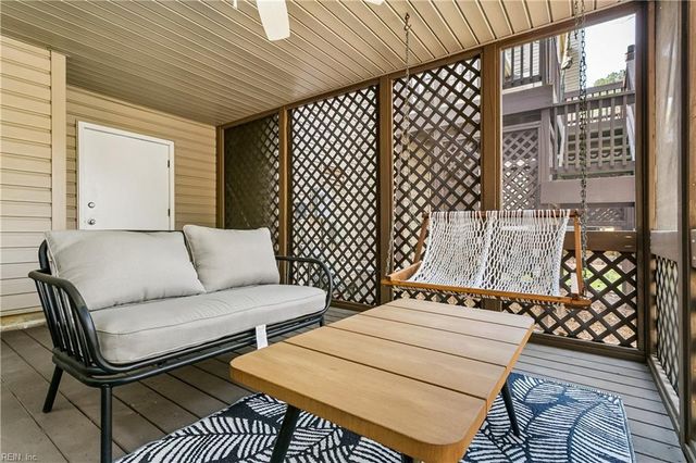 686 Todd TRL, Newport News, VA 23602