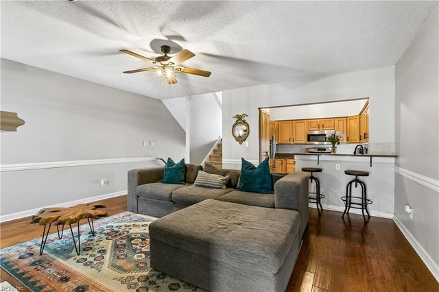 686 Todd TRL, Newport News, VA 23602