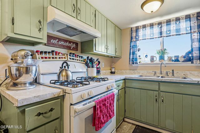 10548 CLEARWATER Street, El Paso, TX 79924