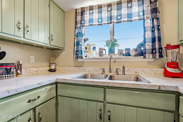 10548 CLEARWATER Street, El Paso, TX 79924