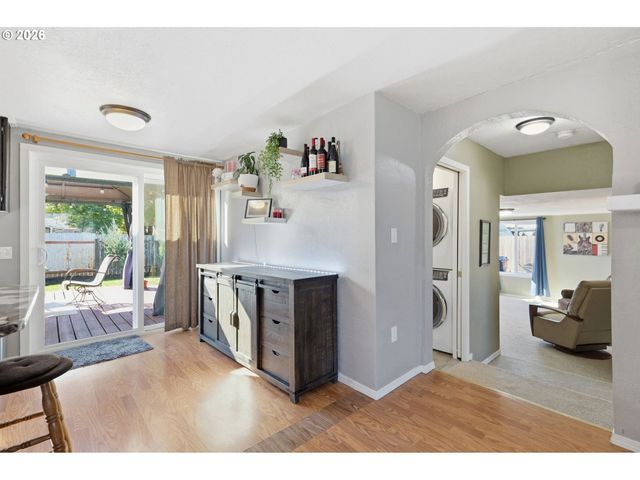 4595 DAISY St, Springfield, OR 97478
