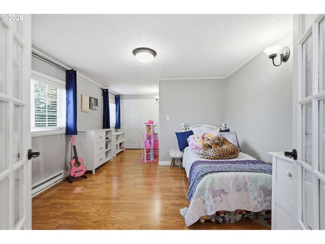 4595 DAISY St, Springfield, OR 97478