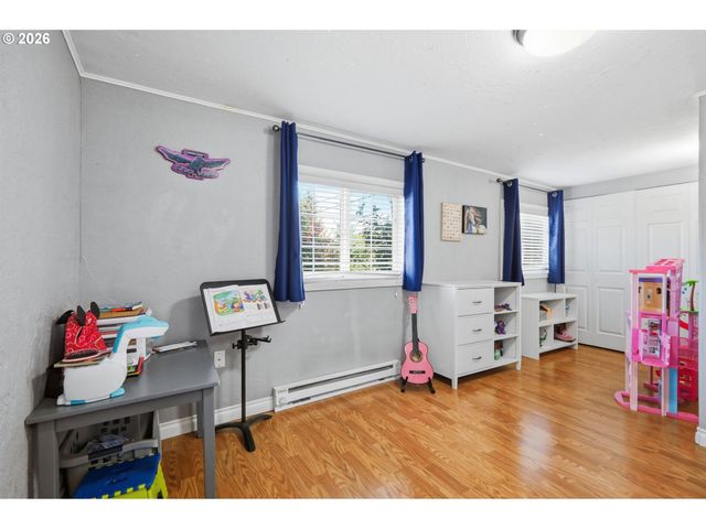 4595 DAISY St, Springfield, OR 97478