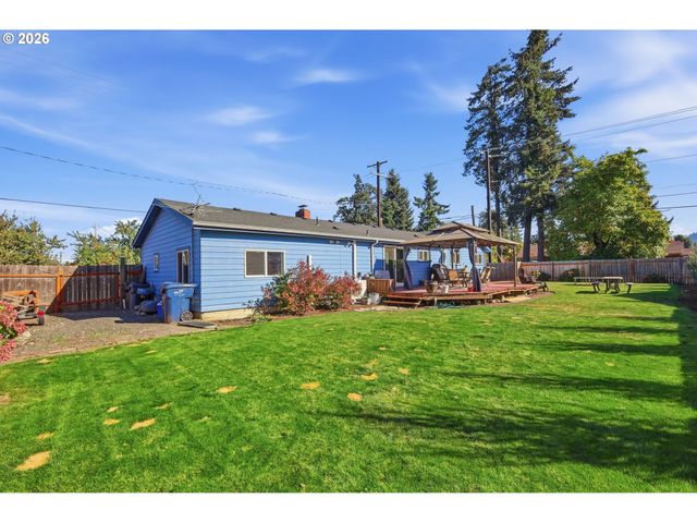 4595 DAISY St, Springfield, OR 97478
