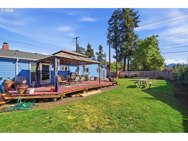 4595 DAISY St, Springfield, OR 97478