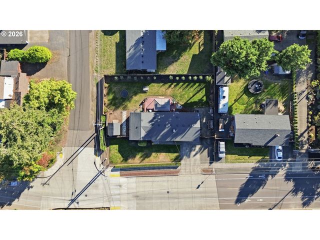 4595 DAISY St, Springfield, OR 97478