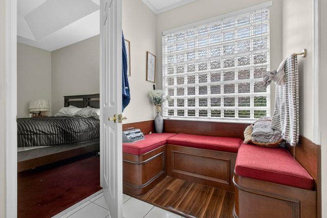 9096 Bay Point Circle, West Palm Beach, FL 33411