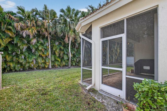 9096 Bay Point Circle, West Palm Beach, FL 33411