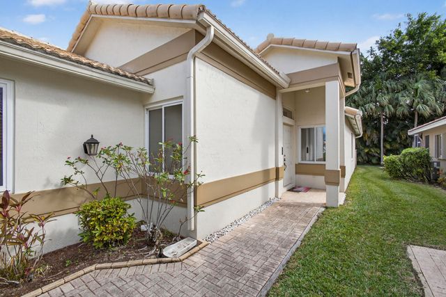 9096 Bay Point Circle, West Palm Beach, FL 33411