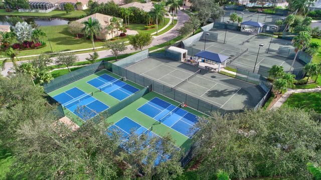 9096 Bay Point Circle, West Palm Beach, FL 33411