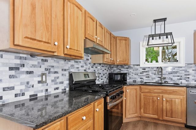 31 Wilbur, Taunton, MA 02780