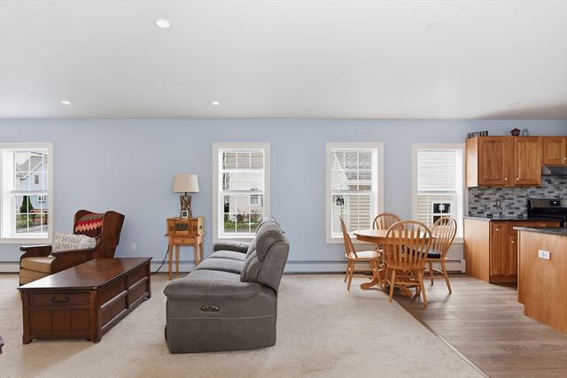 31 Wilbur, Taunton, MA 02780