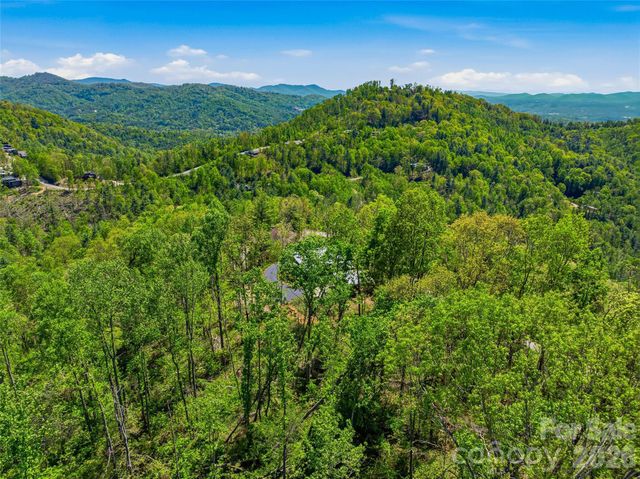 135 Starling Pass, Asheville, NC 28804