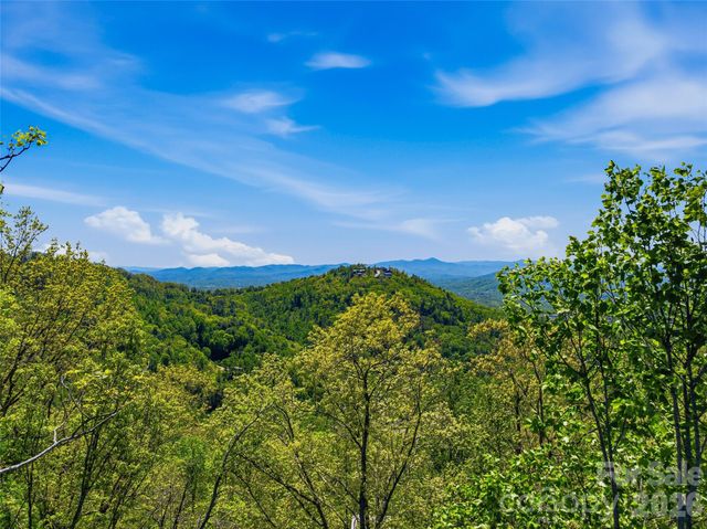 135 Starling Pass, Asheville, NC 28804