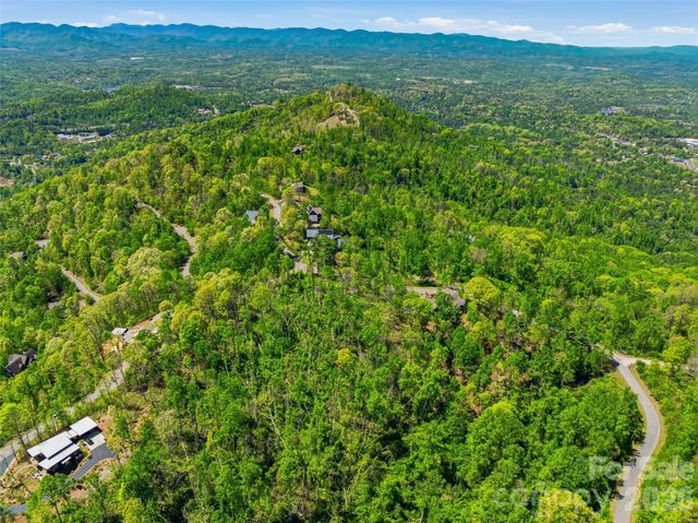 135 Starling Pass, Asheville, NC 28804