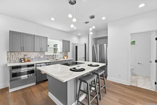 117 CARLE AVE, San Antonio, TX 78204