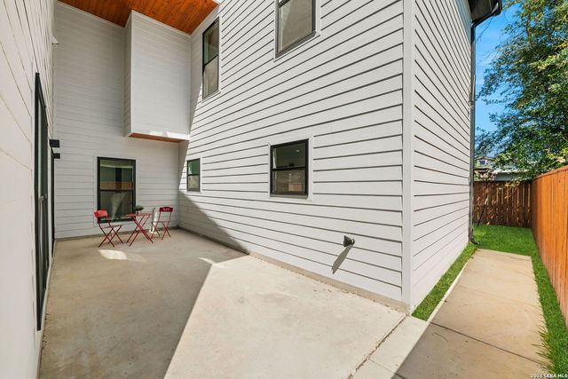 117 CARLE AVE, San Antonio, TX 78204