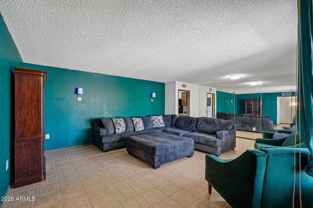 17215 N 130TH Avenue, Sun City West, AZ 85375