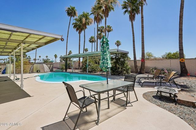 17215 N 130TH Avenue, Sun City West, AZ 85375