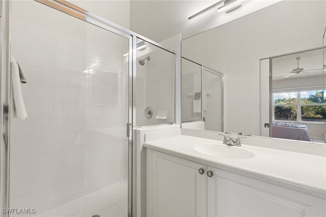314 Newport DR 1605, Naples, FL 34114