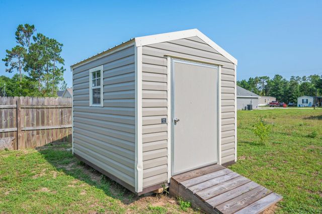 4625 Canary Way, Crestview, FL 32539