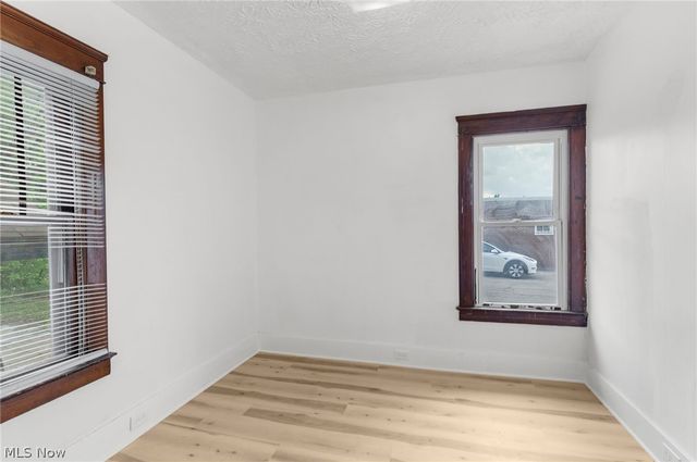 2232 Youngstown Road SE, Warren, OH 44484