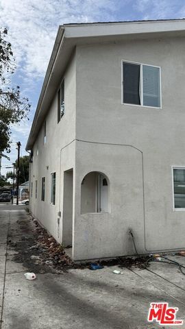 1703 E 67th Street, Los Angeles, CA 90001