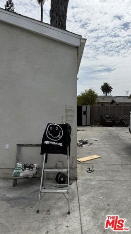 1703 E 67th Street, Los Angeles, CA 90001
