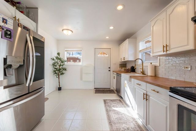 15020 Park Avenue, Oak Forest, IL 60452