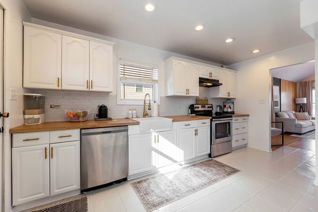 15020 Park Avenue, Oak Forest, IL 60452