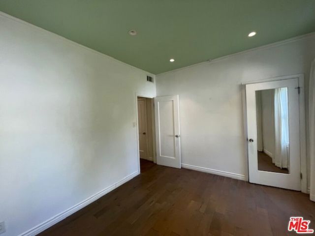 459 S Holt Avenue, Los Angeles, CA 90048