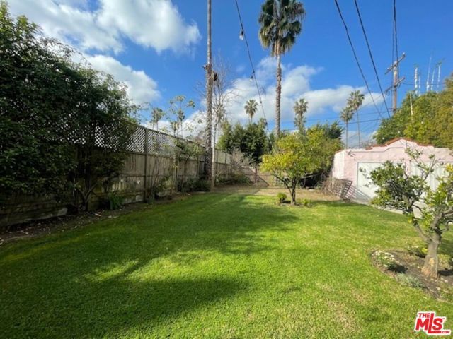 459 S Holt Avenue, Los Angeles, CA 90048