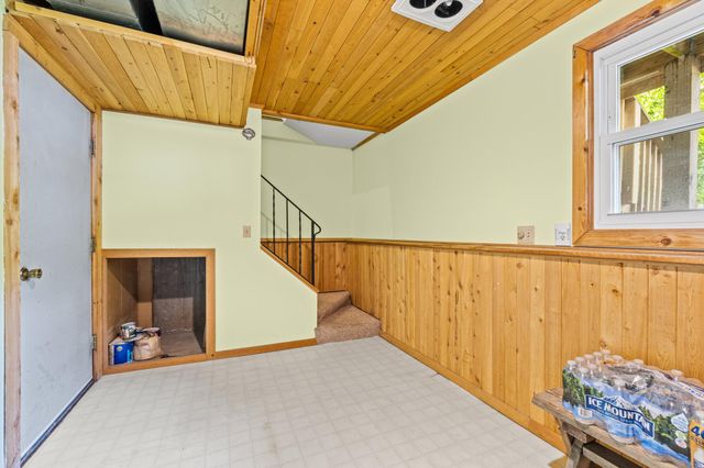 8823 42nd Avenue N, New Hope, MN 55427