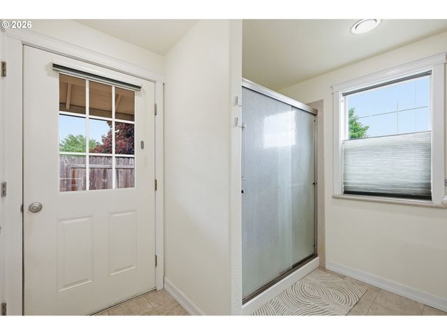 87661 TREK Dr, Veneta, OR 97487
