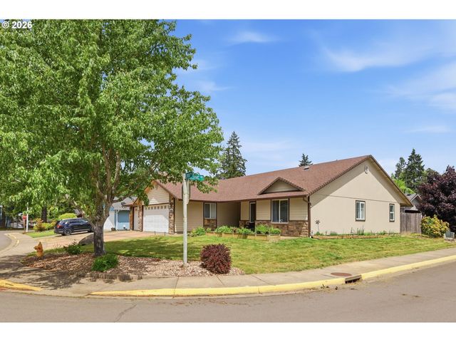 87661 TREK Dr, Veneta, OR 97487